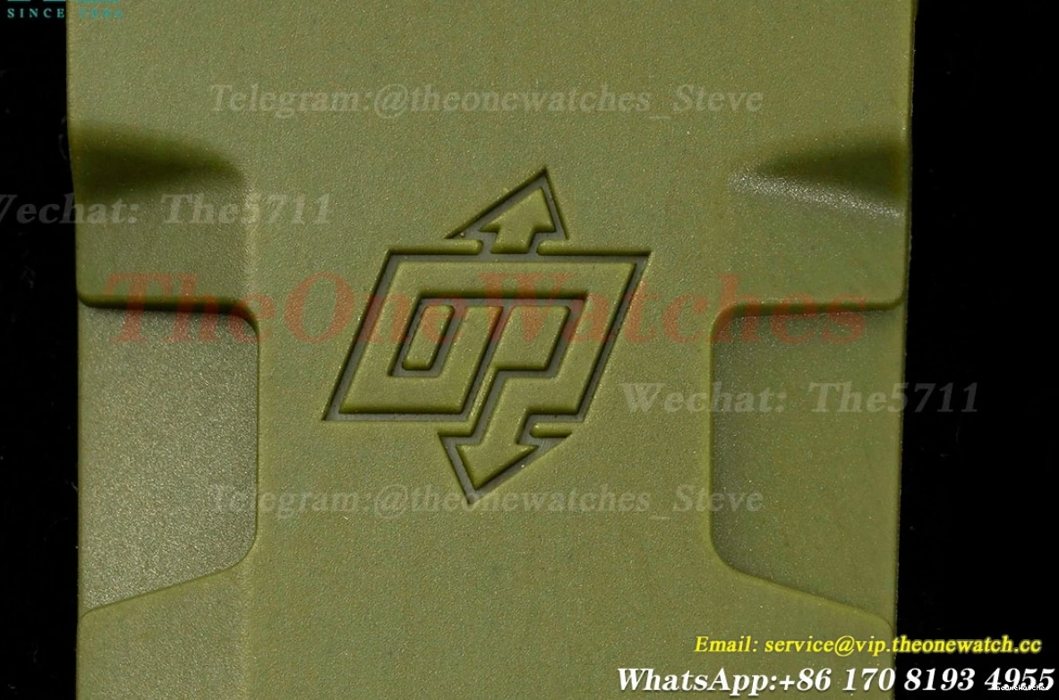 SS VSF Verde P900 RU Submersible 42mm PAM1055 Milit Green 0412